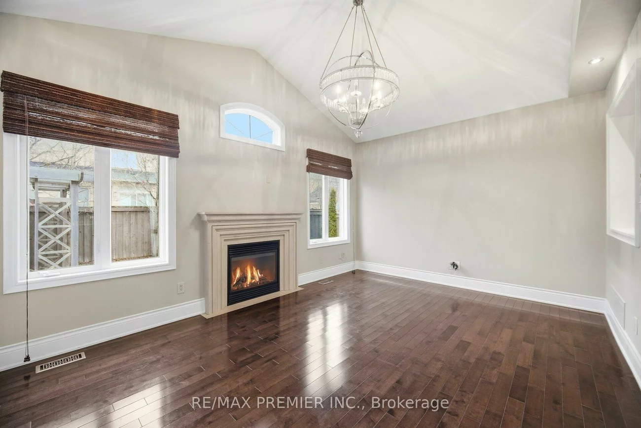 56, Stark, Vellore Village, Vaughan