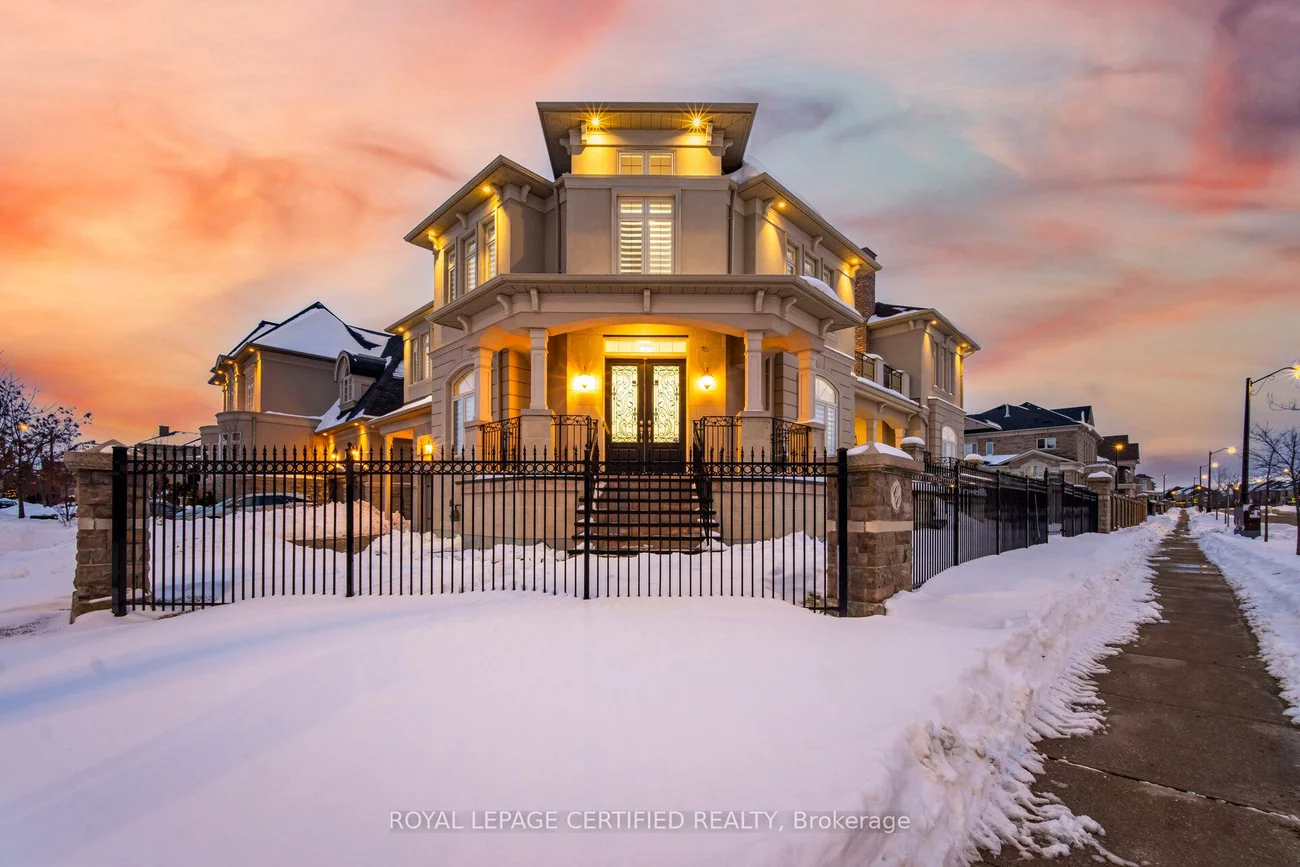 100, Virtue, Vellore Village, Vaughan