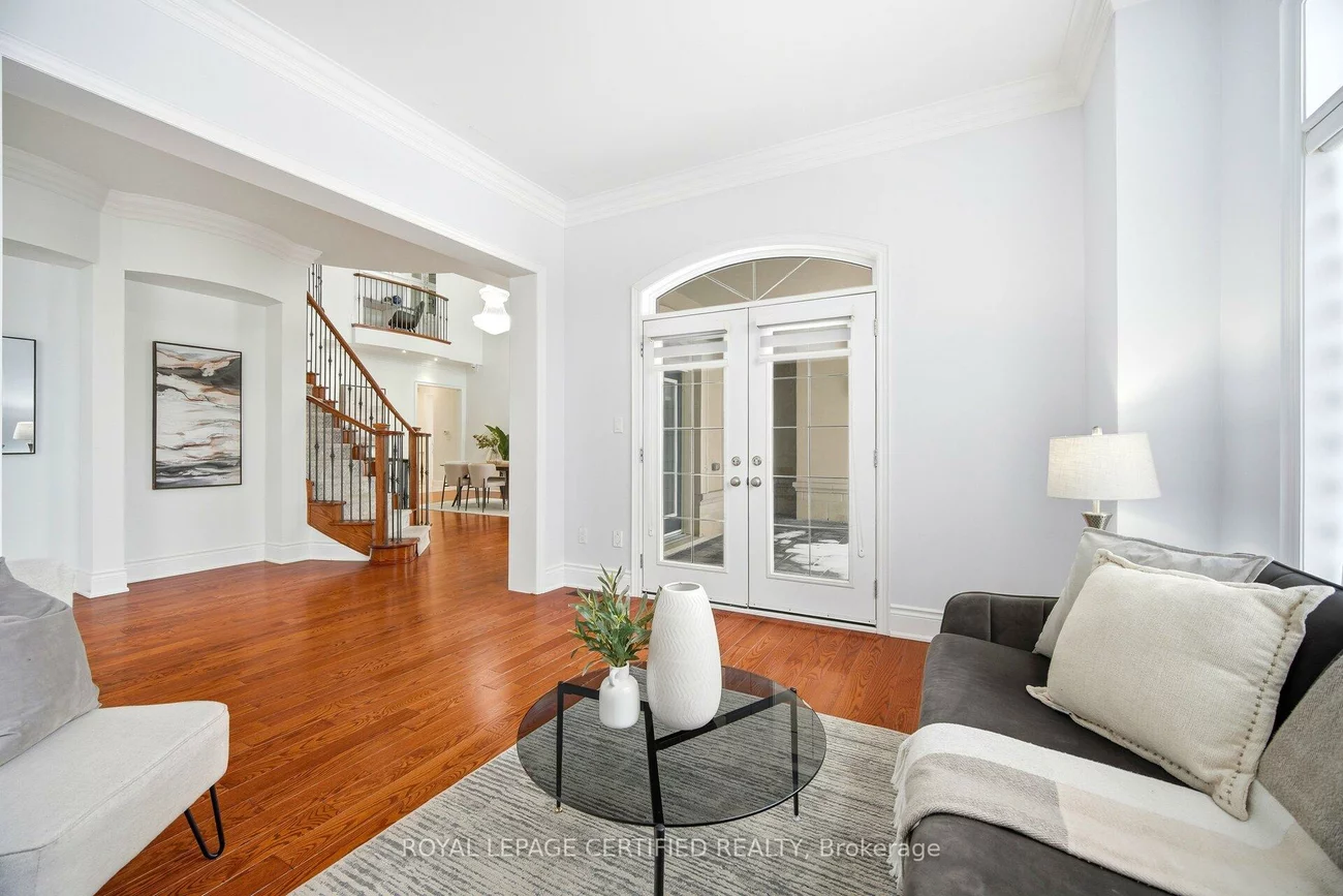 100, Virtue, Vellore Village, Vaughan