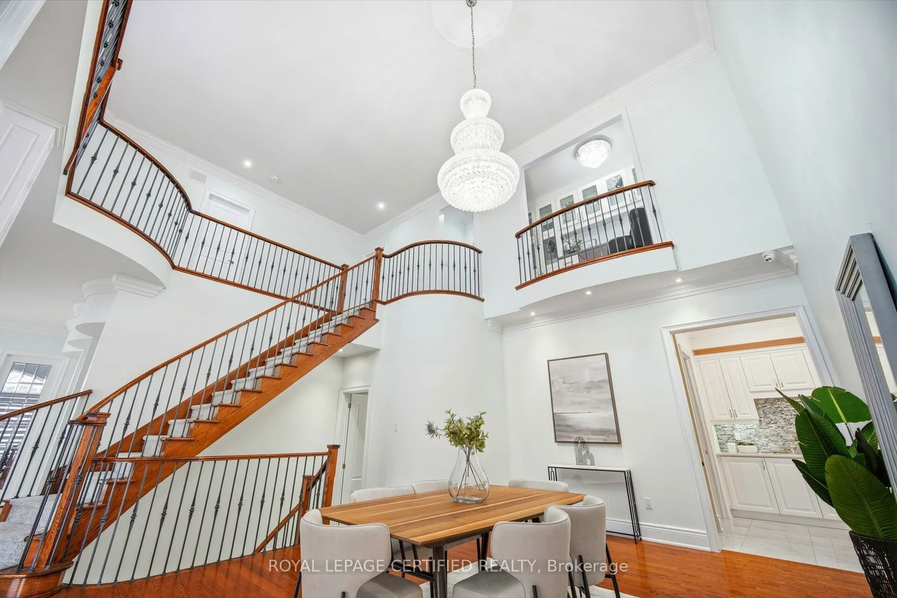 100, Virtue, Vellore Village, Vaughan