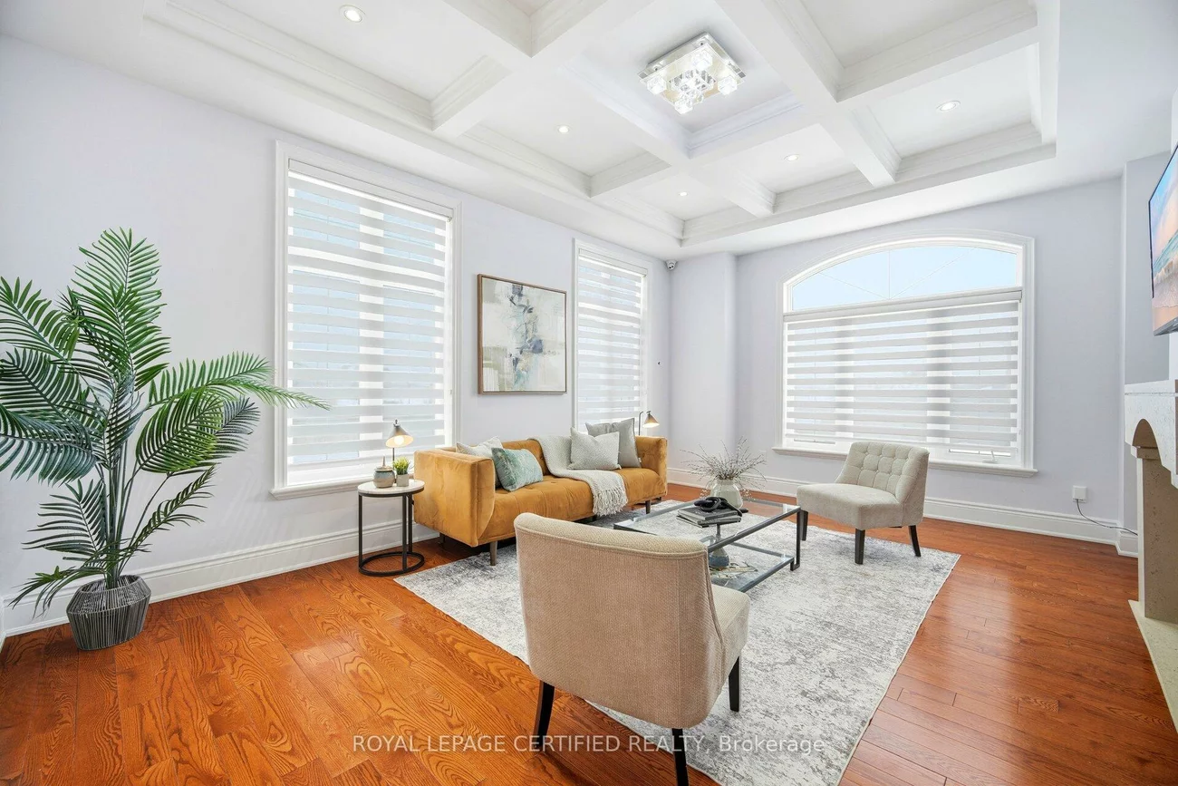 100, Virtue, Vellore Village, Vaughan