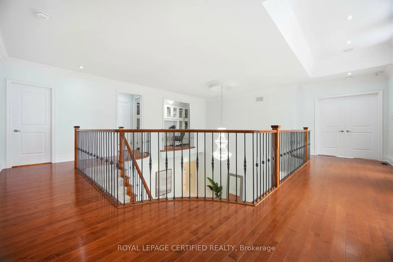 100, Virtue, Vellore Village, Vaughan