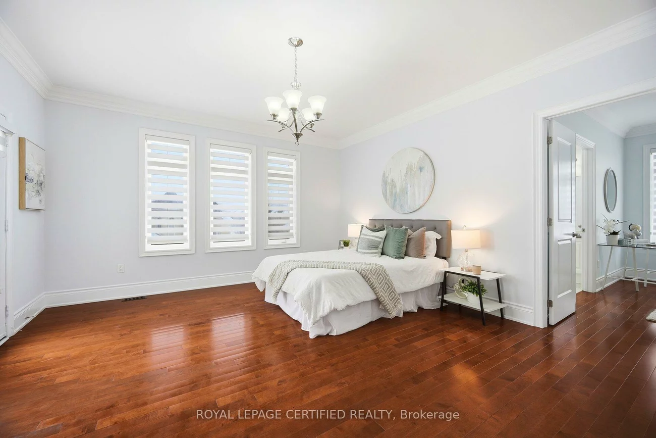 100, Virtue, Vellore Village, Vaughan