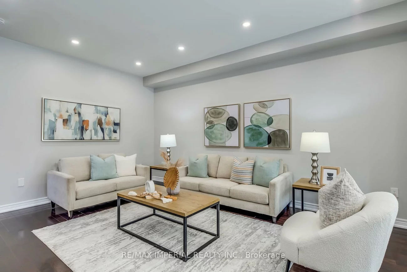 43, Sibella, Vellore Village, Vaughan