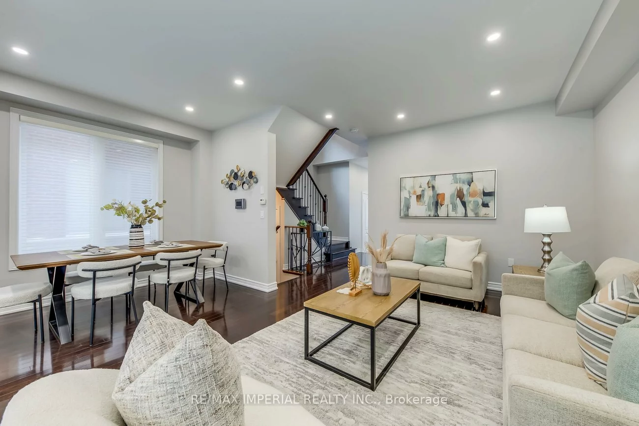 43, Sibella, Vellore Village, Vaughan