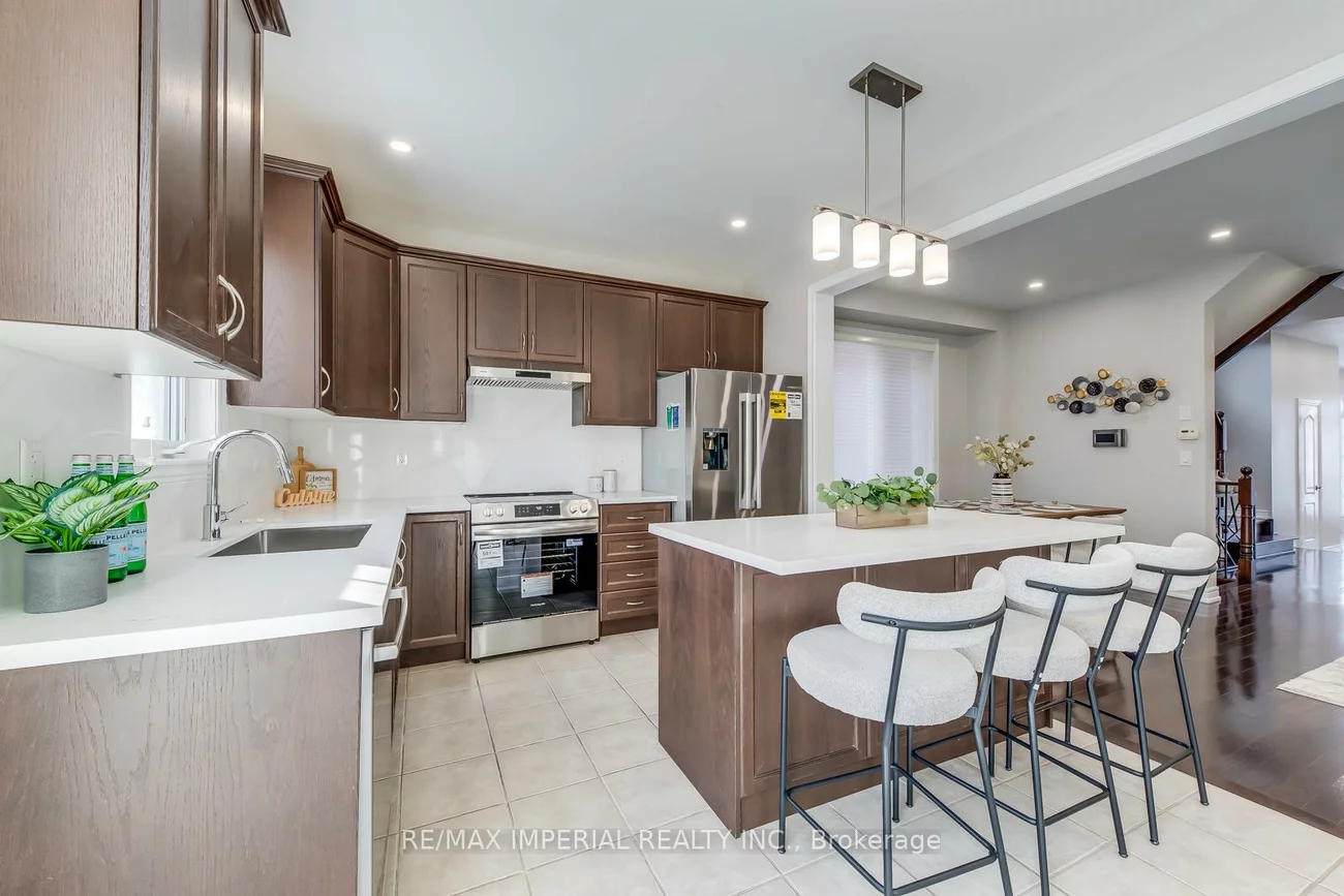 43, Sibella, Vellore Village, Vaughan