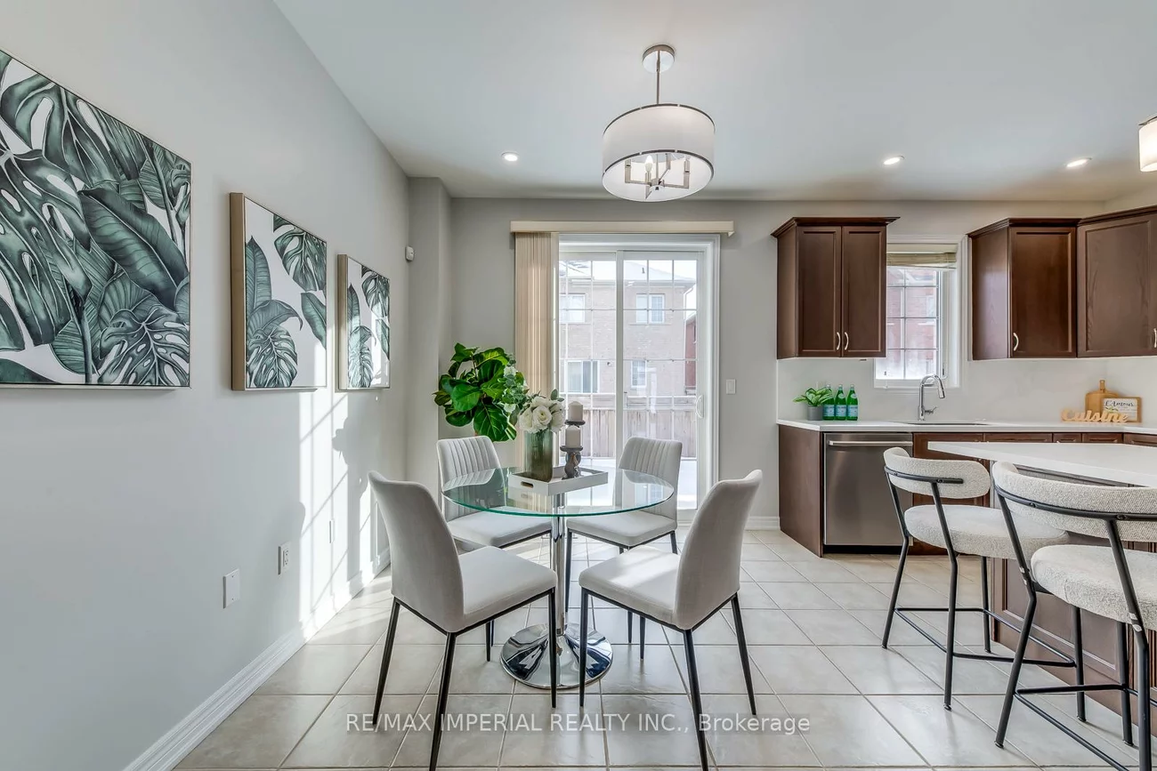 43, Sibella, Vellore Village, Vaughan