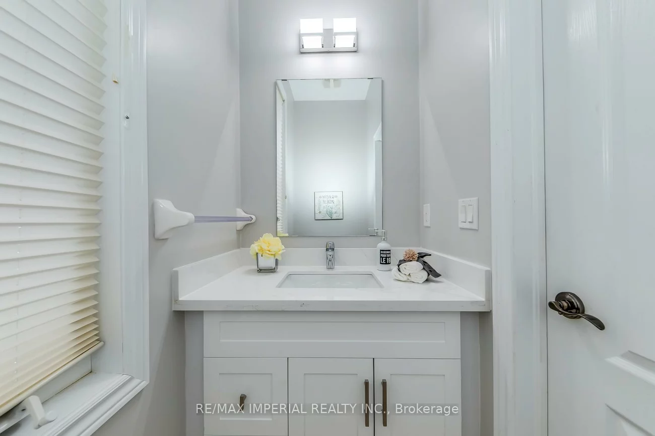 43, Sibella, Vellore Village, Vaughan