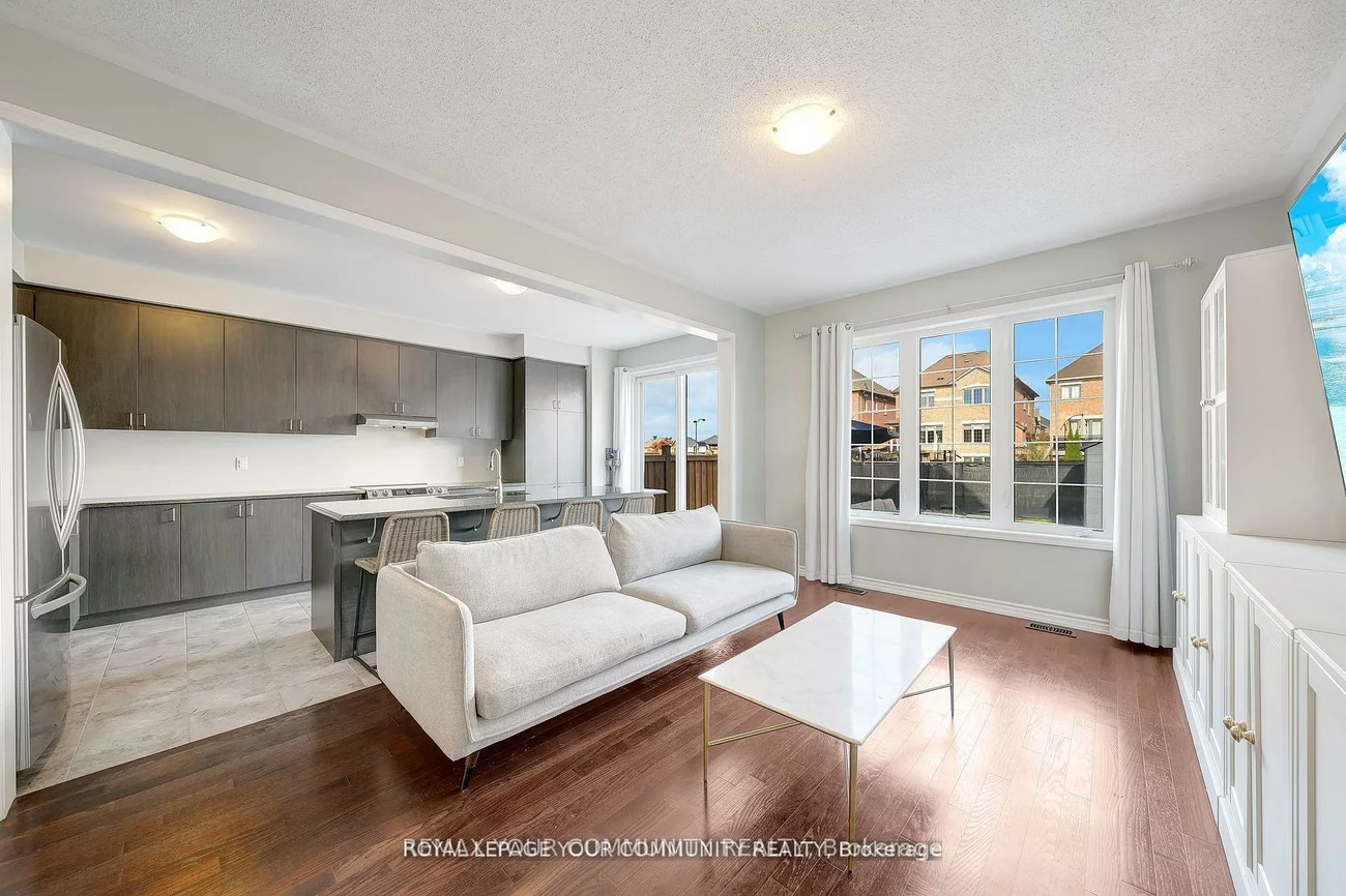 14, Faust, Kleinburg, Vaughan