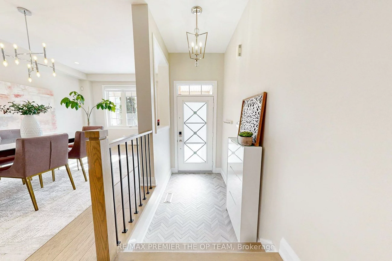 96, Saint Victor, Vellore Village, Vaughan