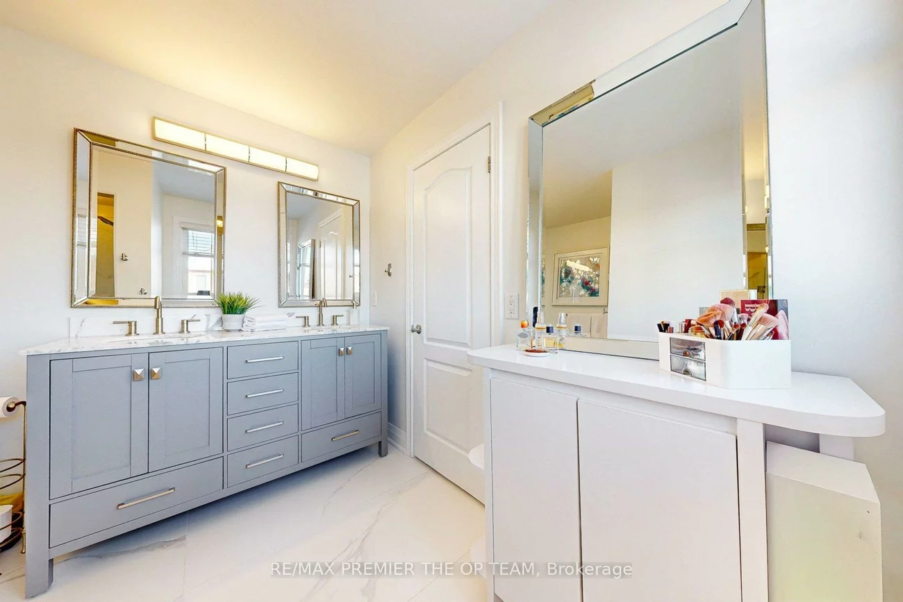 96, Saint Victor, Vellore Village, Vaughan