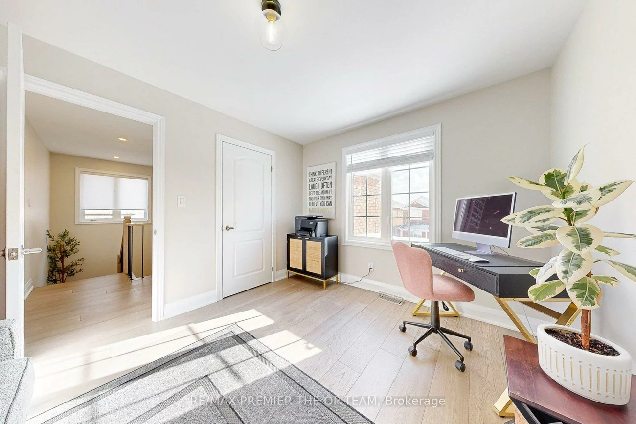 96, Saint Victor, Vellore Village, Vaughan