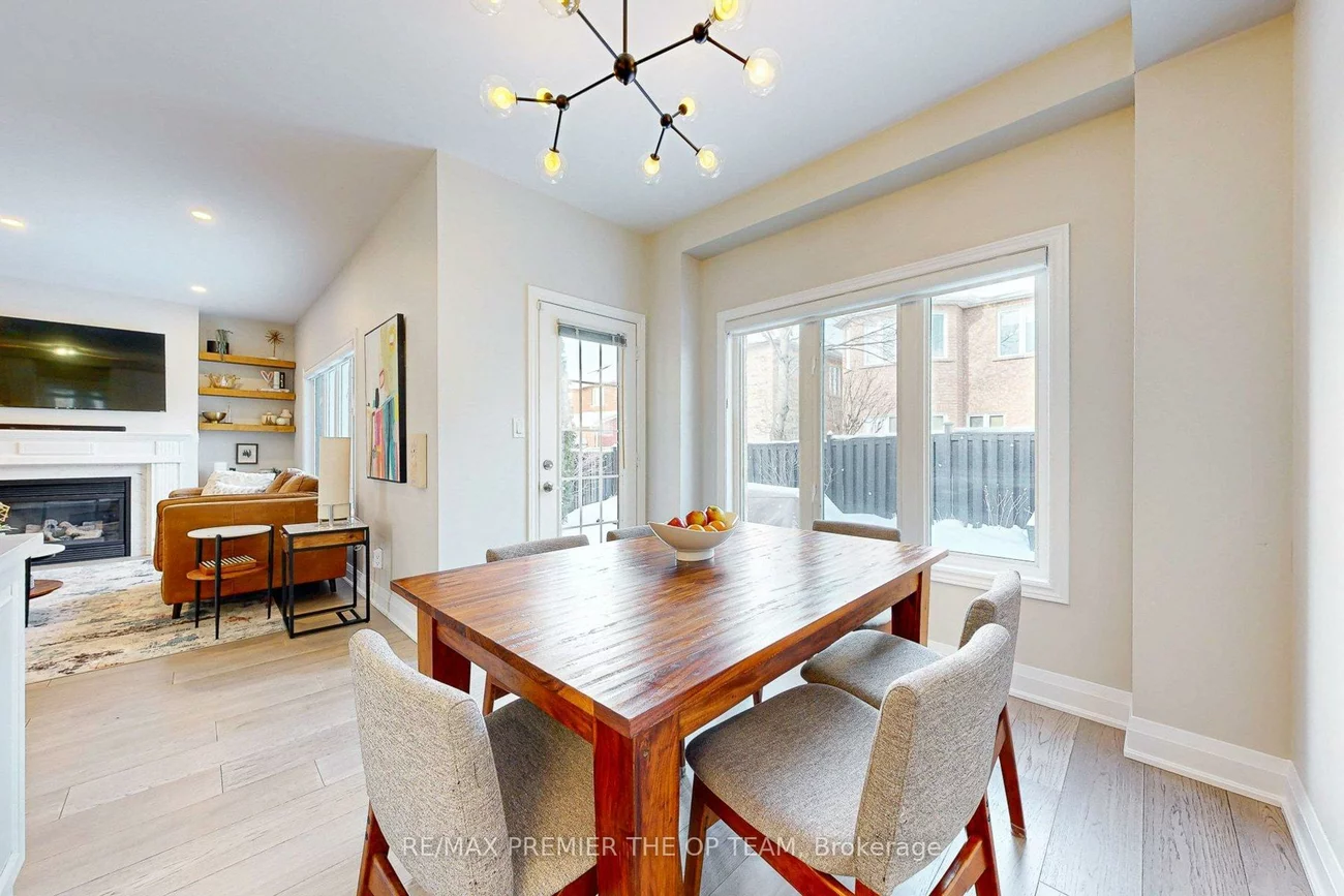 96, Saint Victor, Vellore Village, Vaughan