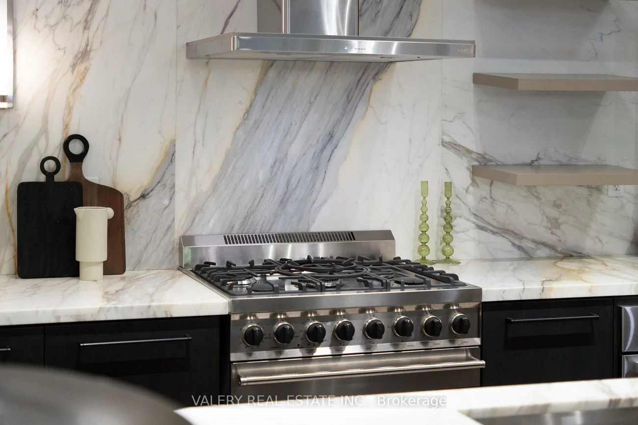 211, Grand Vellore, Vellore Village, Vaughan