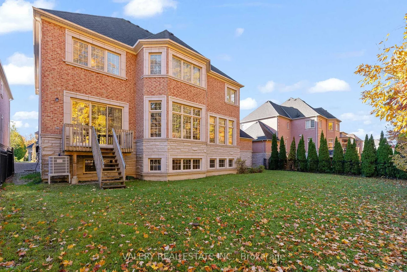 211, Grand Vellore, Vellore Village, Vaughan