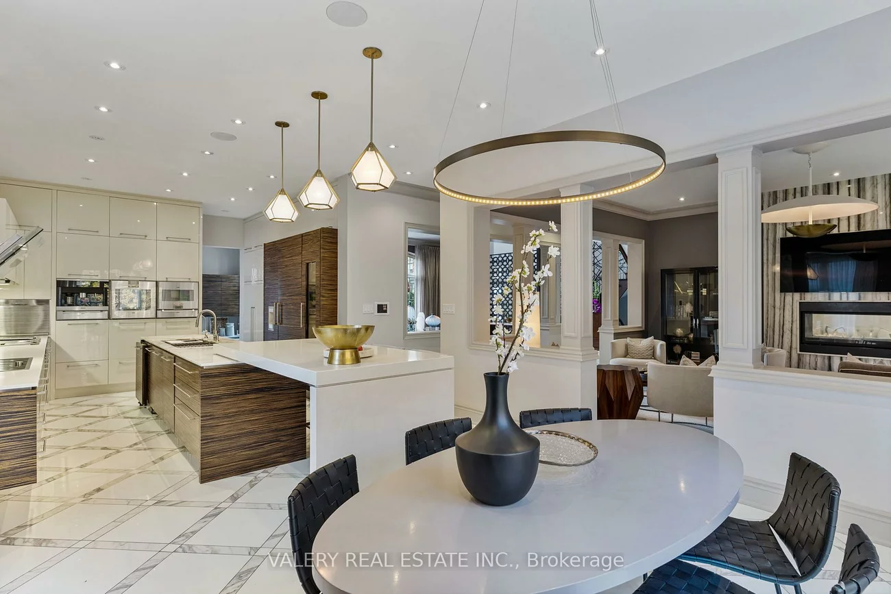 211, Grand Vellore, Vellore Village, Vaughan