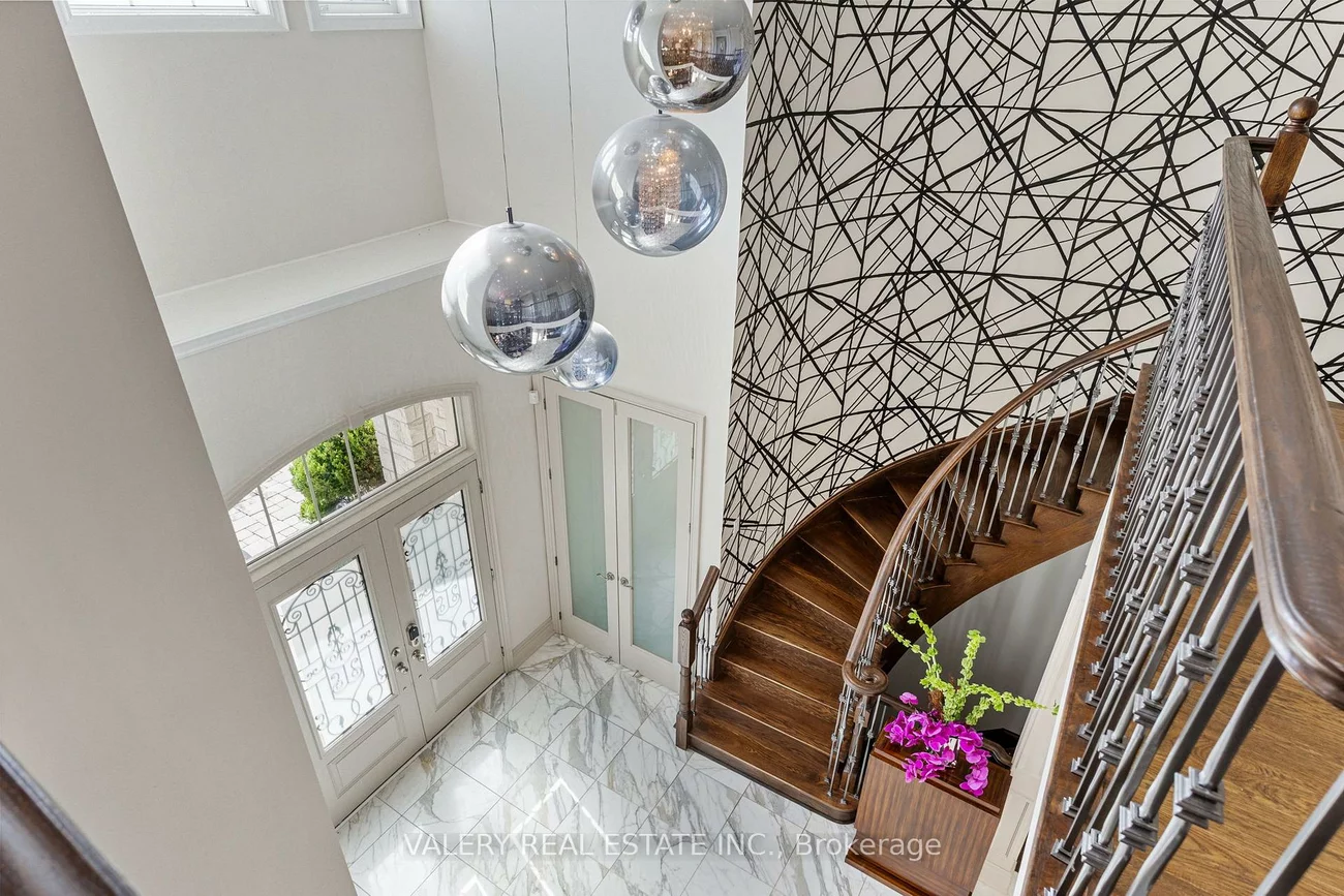 211, Grand Vellore, Vellore Village, Vaughan