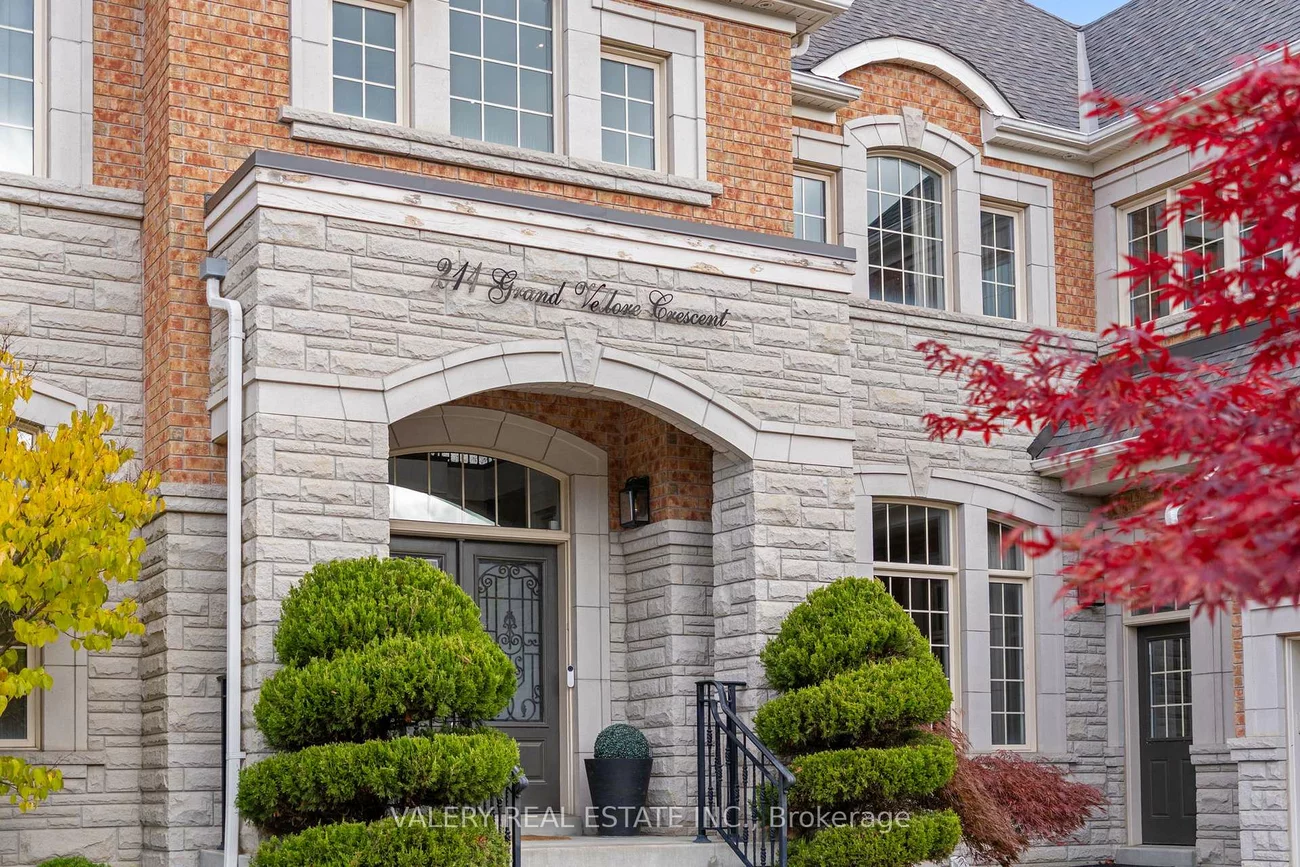 211, Grand Vellore, Vellore Village, Vaughan