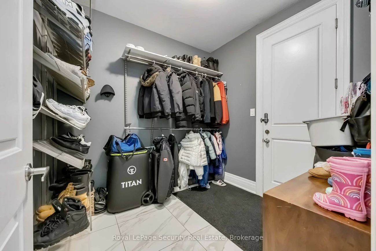 39, Endless, Kleinburg, Vaughan