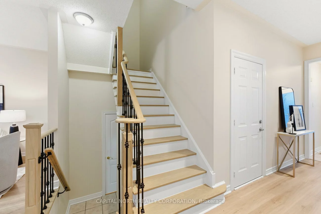 74, Bullrush, Vellore Village, Vaughan