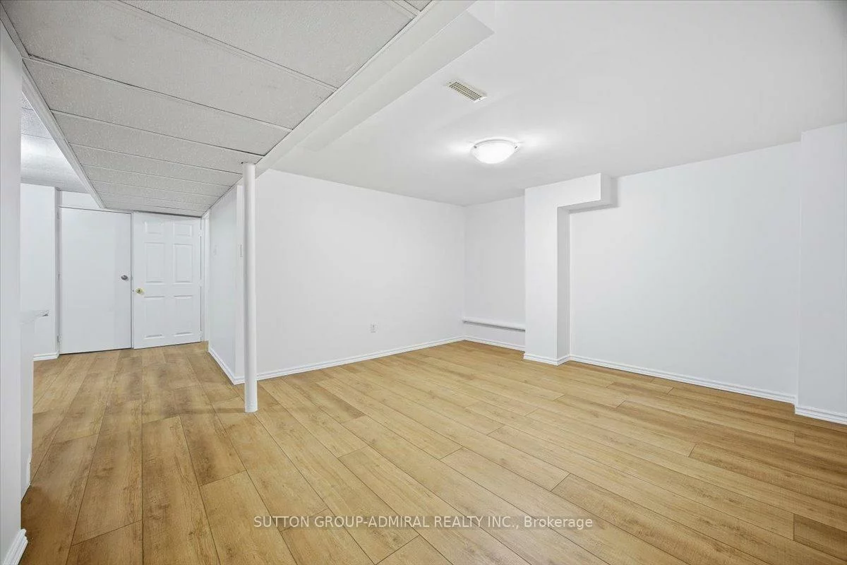 137, Chelwood, Brownridge, Vaughan