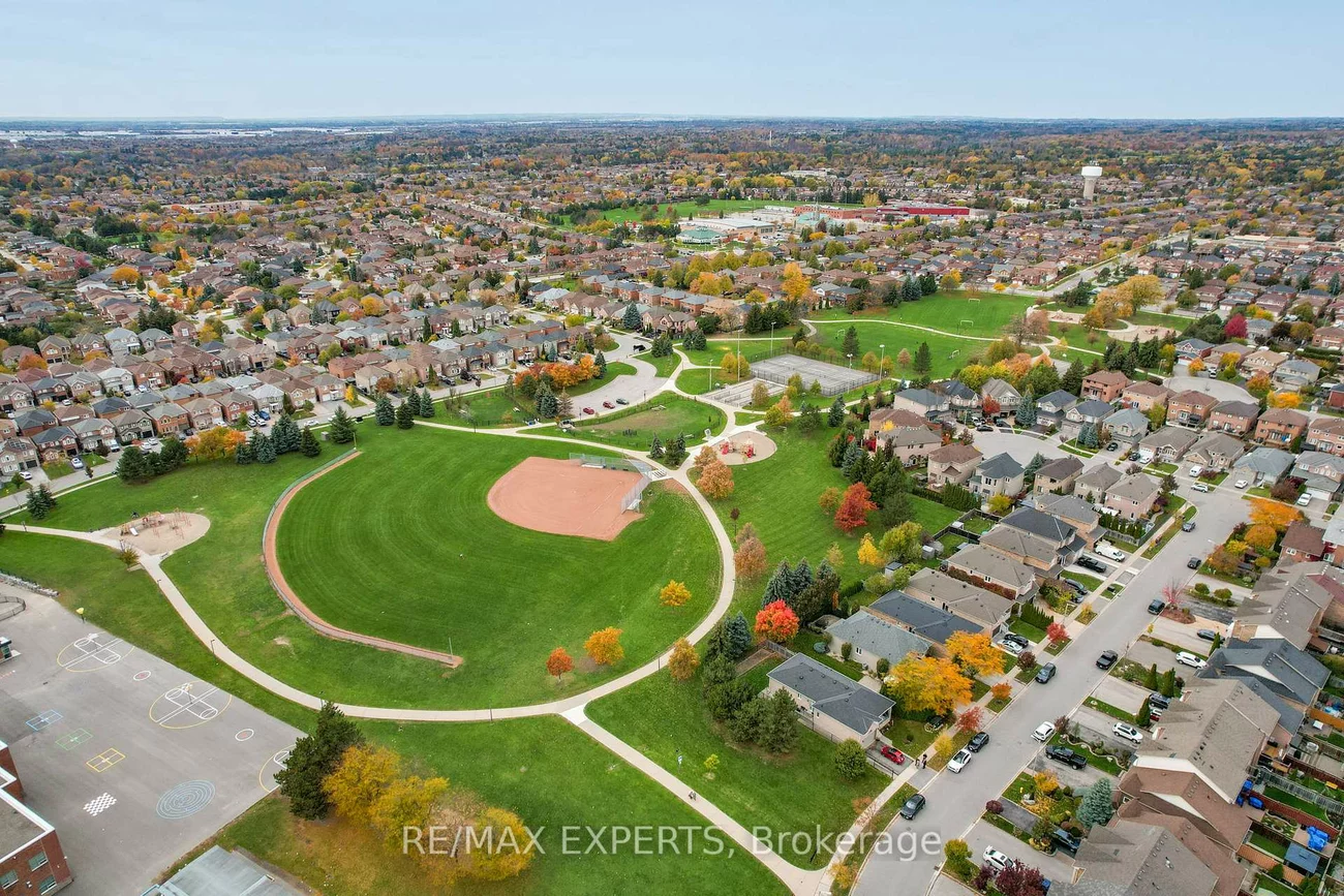 39, Michelle, East Woodbridge, Vaughan