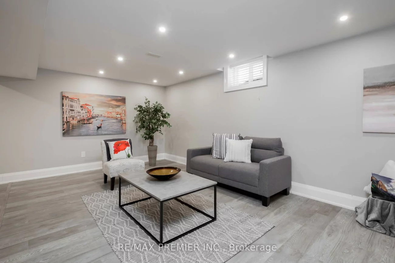 101, Woodgreen, Islington Woods, Vaughan