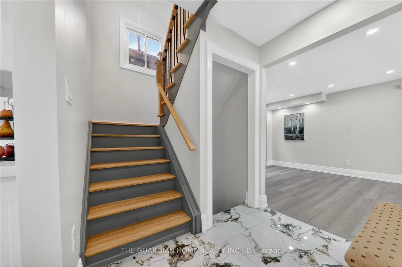 1, Arisaig, Maple, Vaughan