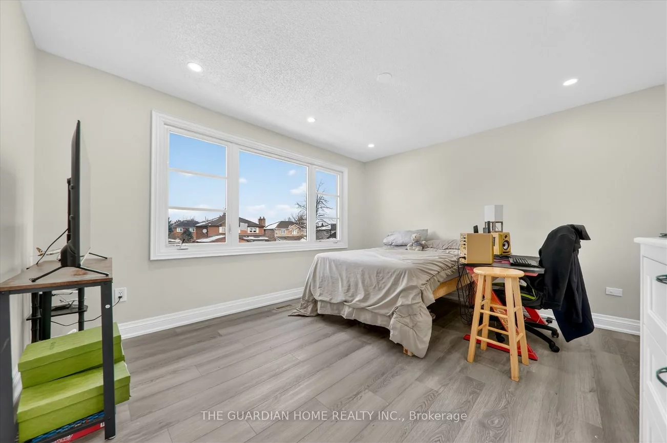 1, Arisaig, Maple, Vaughan