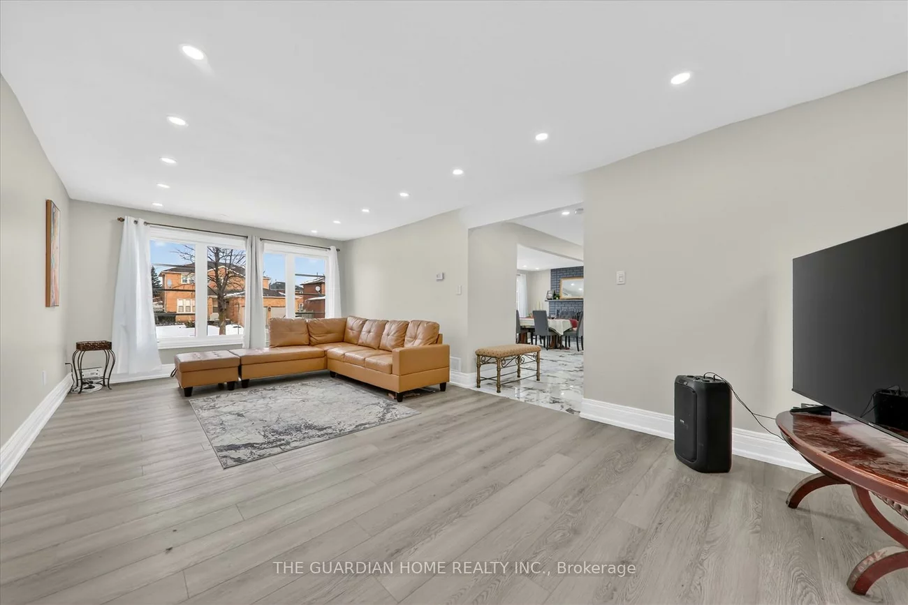 1, Arisaig, Maple, Vaughan