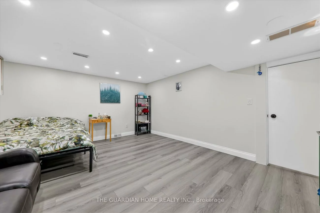 1, Arisaig, Maple, Vaughan