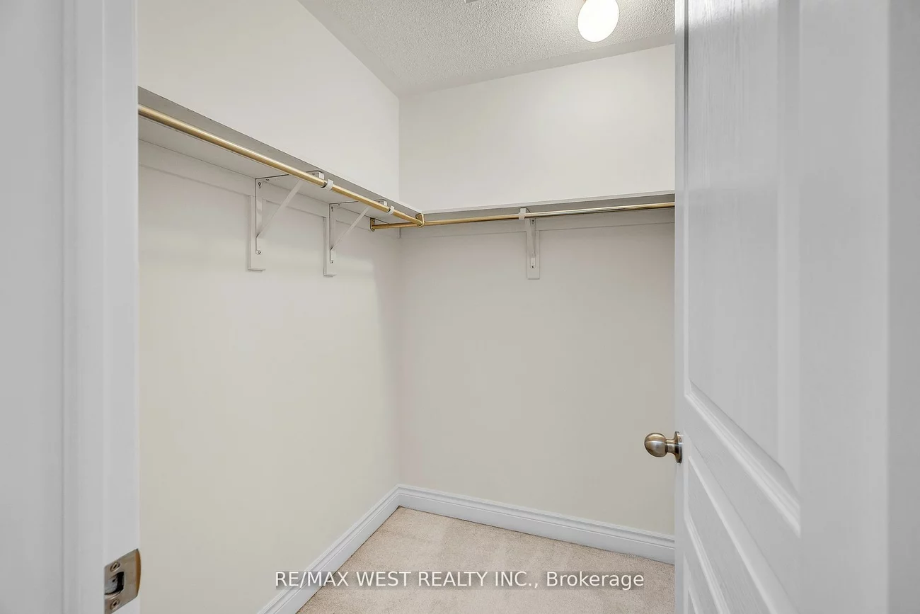 79, Algoma, Kleinburg, Vaughan