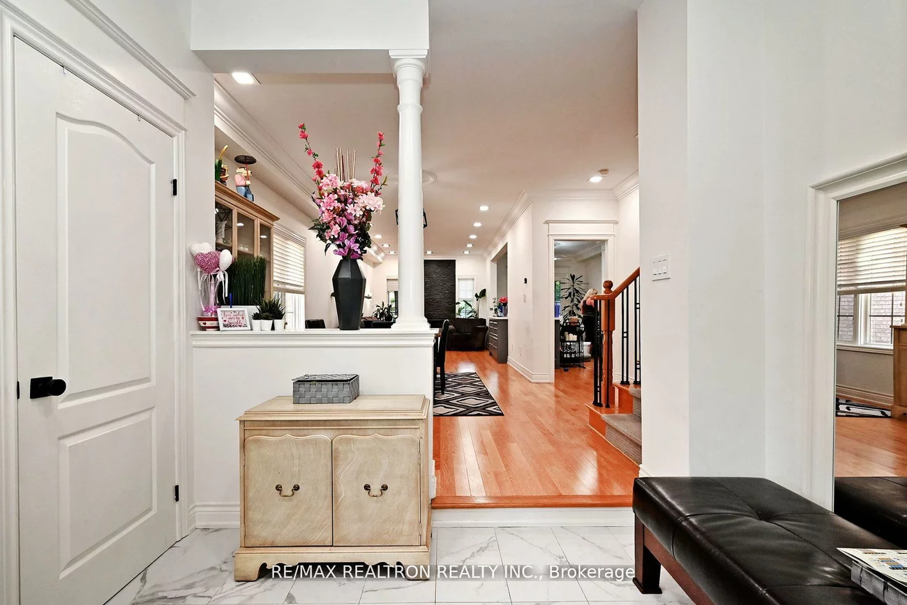 100, Kingsbridge, Beverley Glen, Vaughan