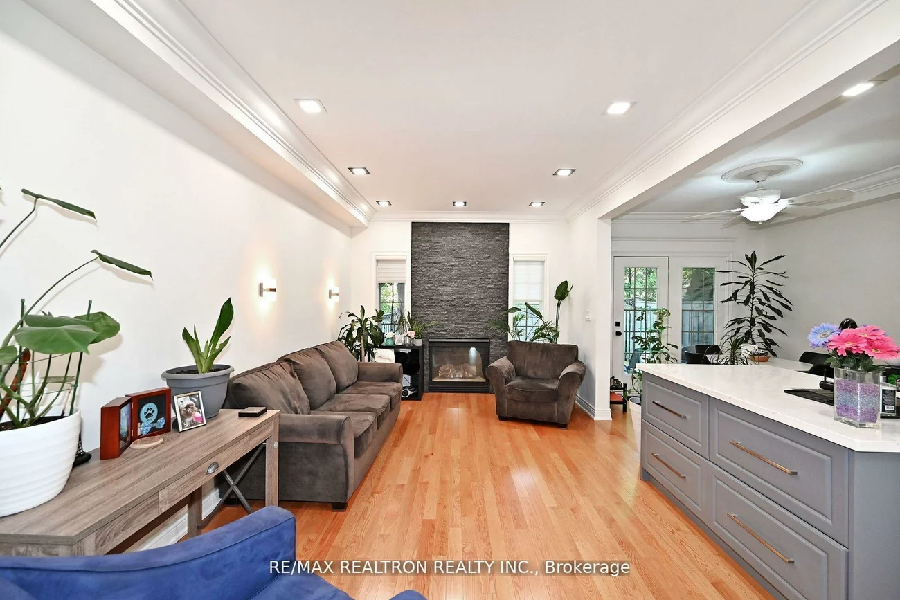 100, Kingsbridge, Beverley Glen, Vaughan