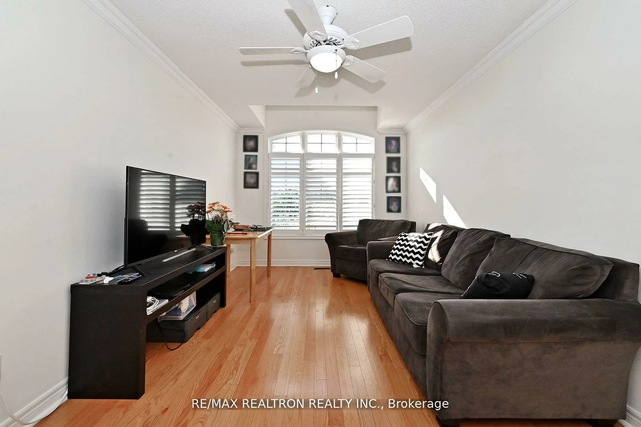 100, Kingsbridge, Beverley Glen, Vaughan