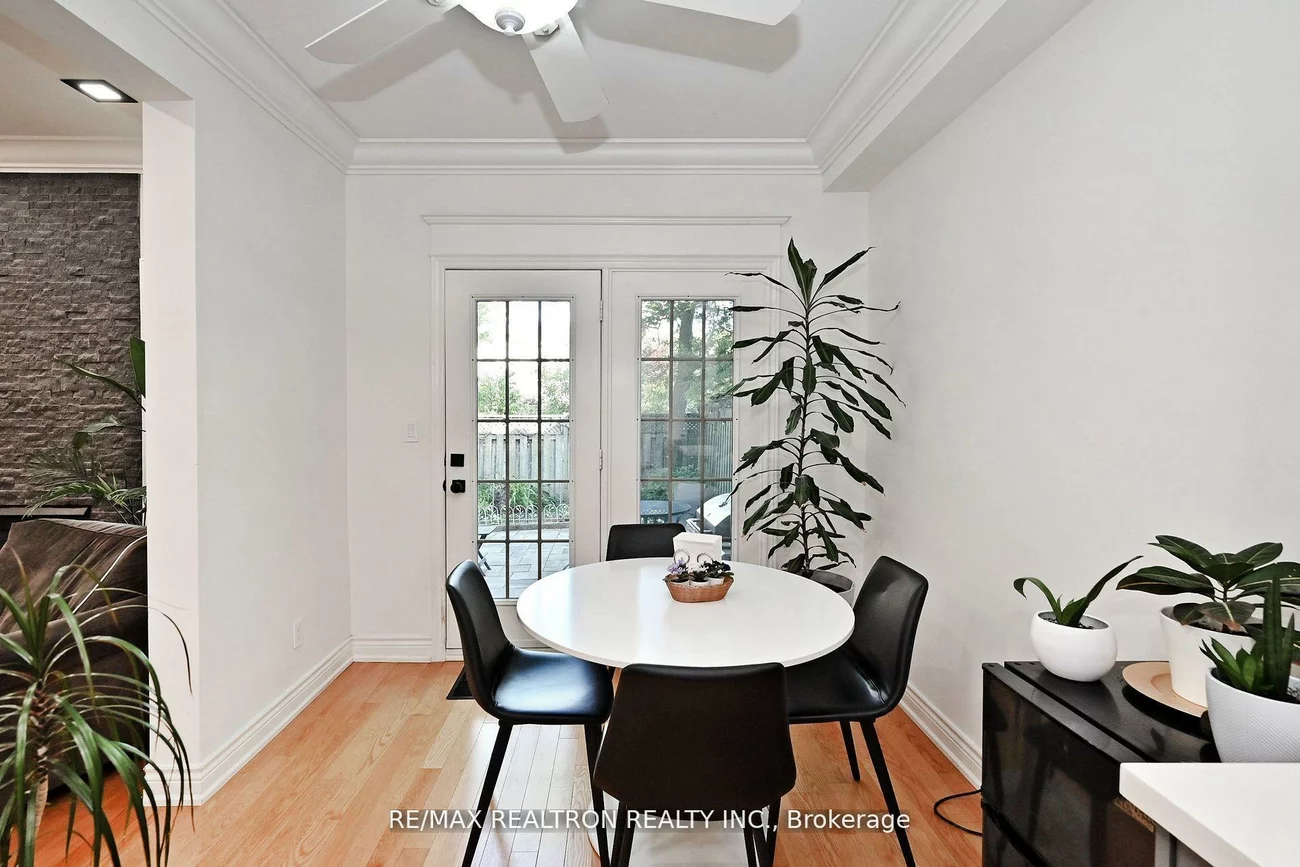 100, Kingsbridge, Beverley Glen, Vaughan