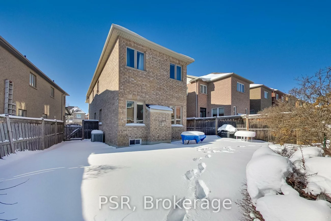 9, White Beach, Patterson, Vaughan