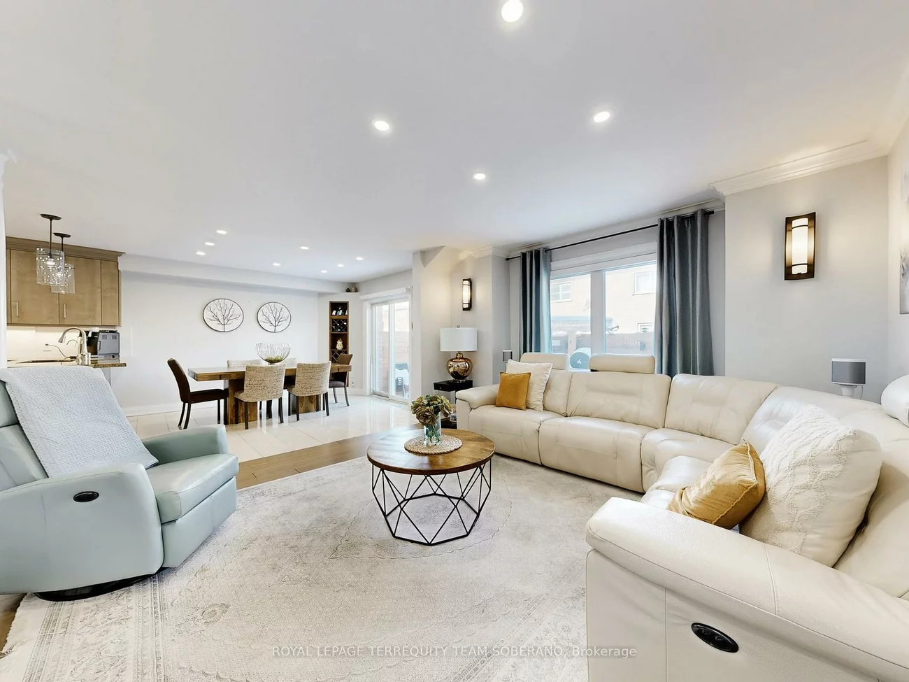 121, Adventure, Vellore Village, Vaughan