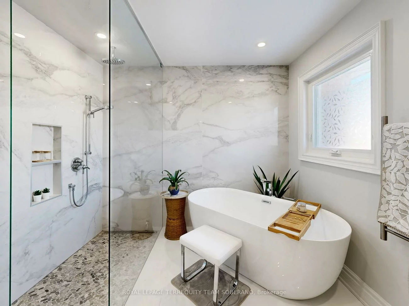 121, Adventure, Vellore Village, Vaughan