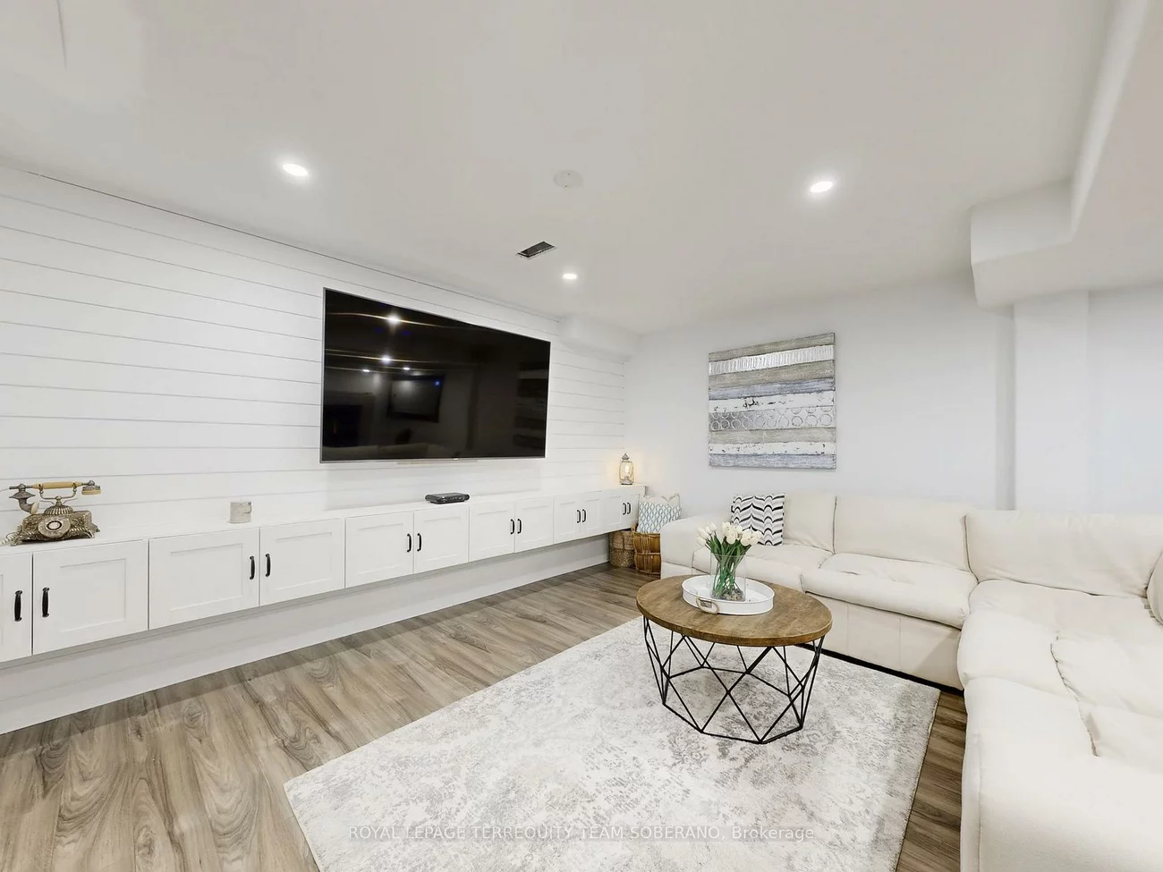 121, Adventure, Vellore Village, Vaughan