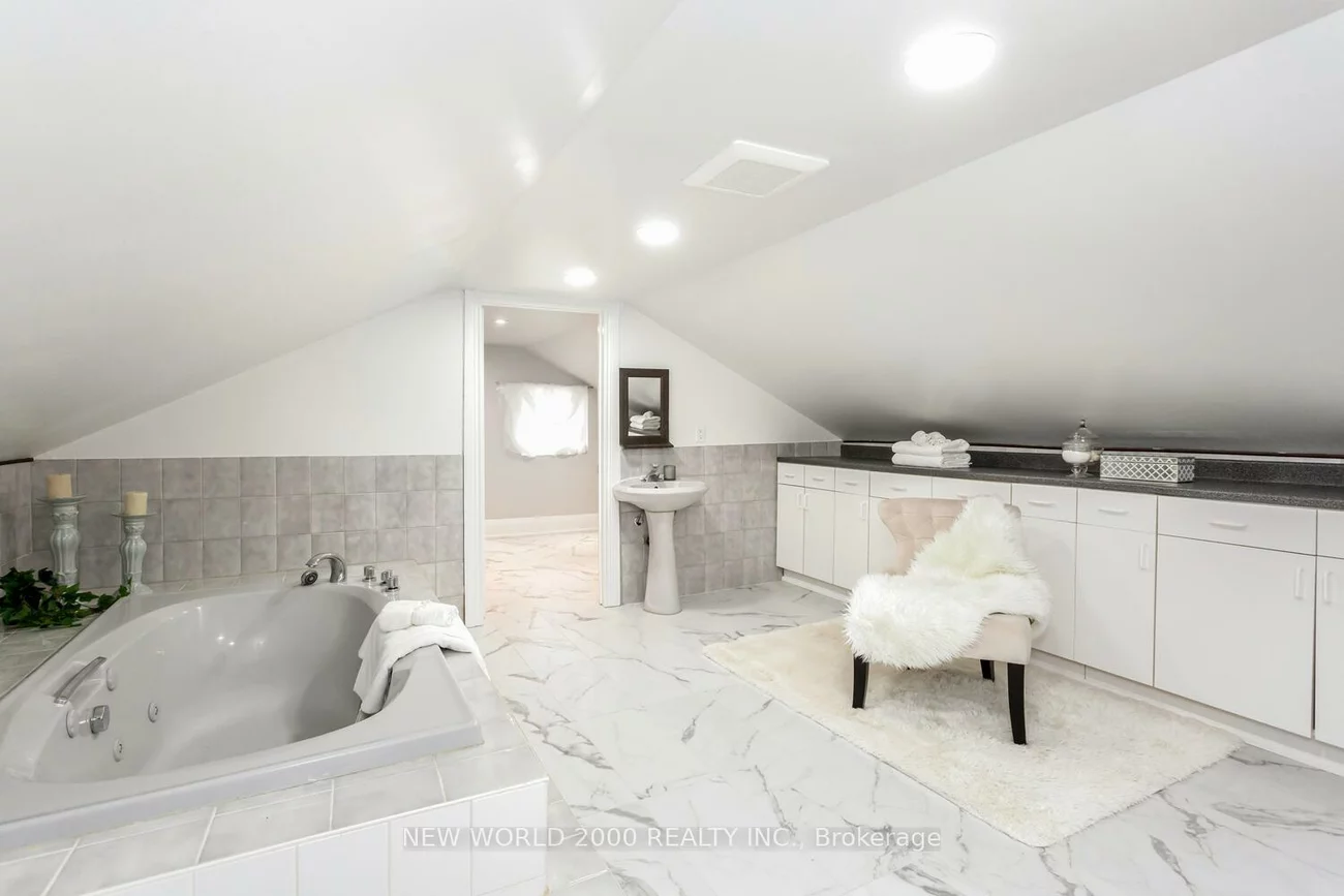 8071, Kipling, West Woodbridge, Vaughan