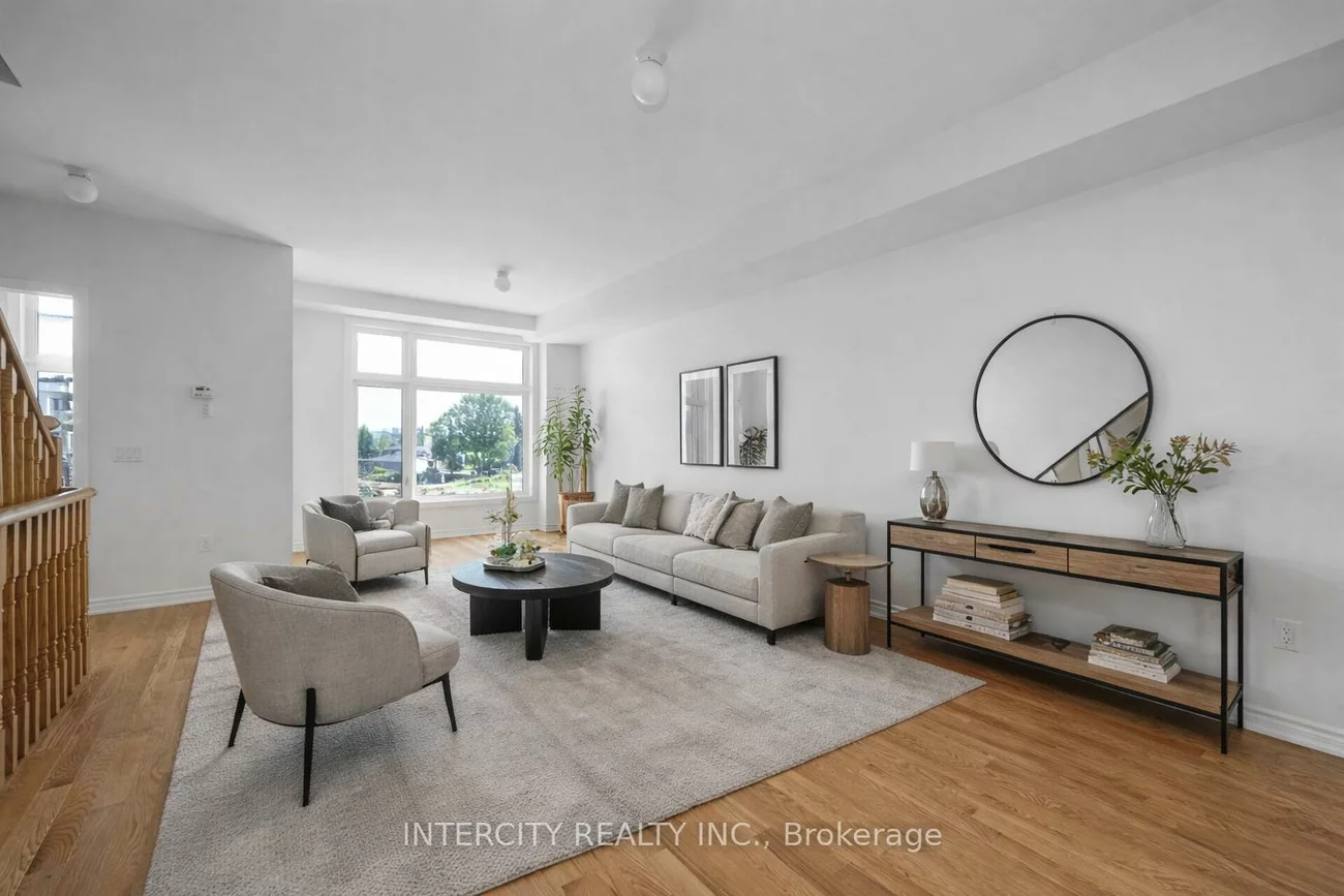 8, Radisson, Elder Mills, Vaughan