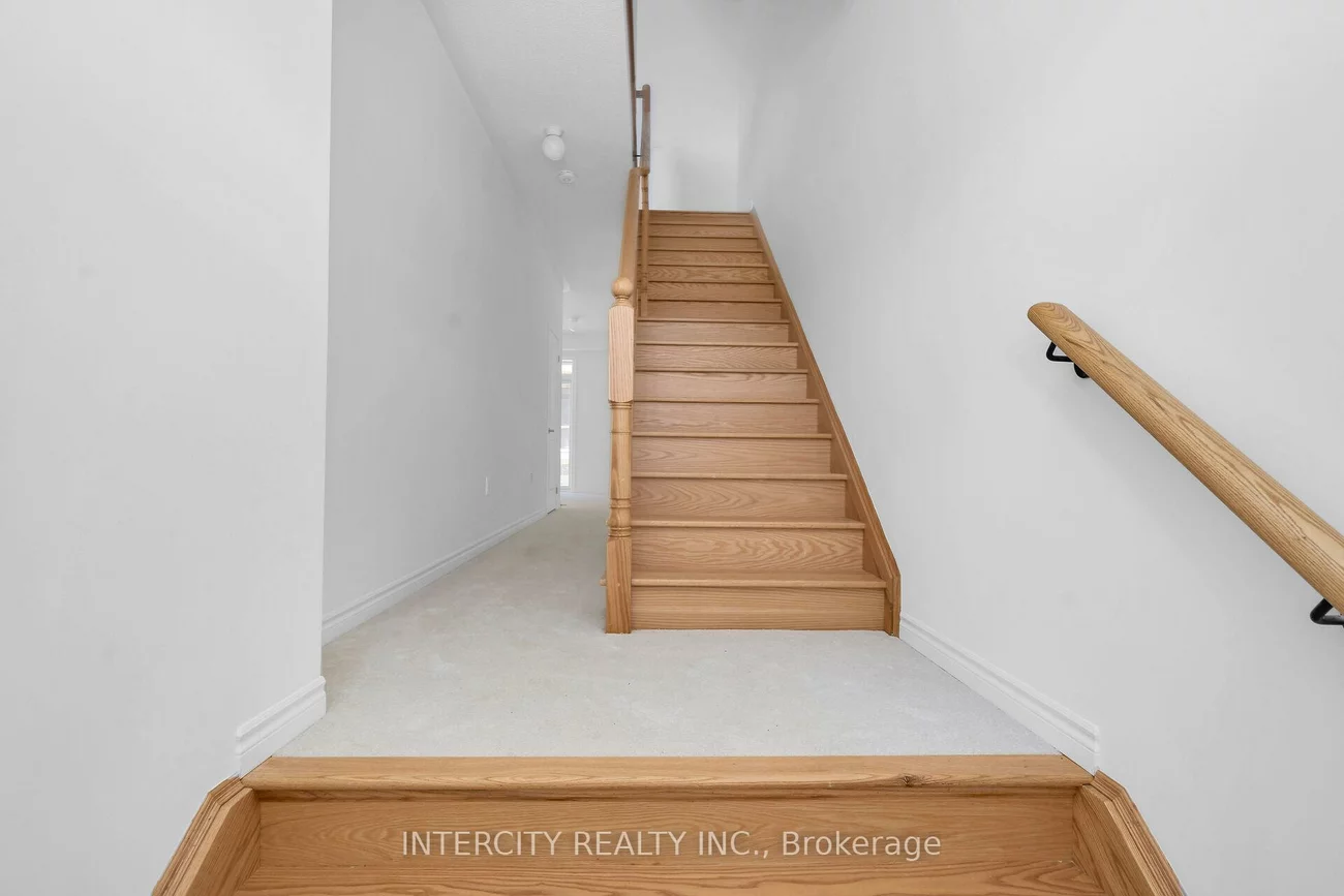 8, Radisson, Elder Mills, Vaughan