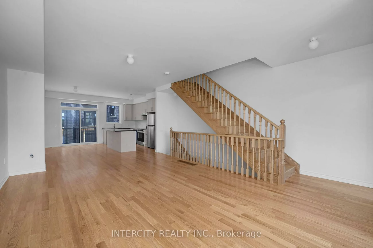 8, Radisson, Elder Mills, Vaughan