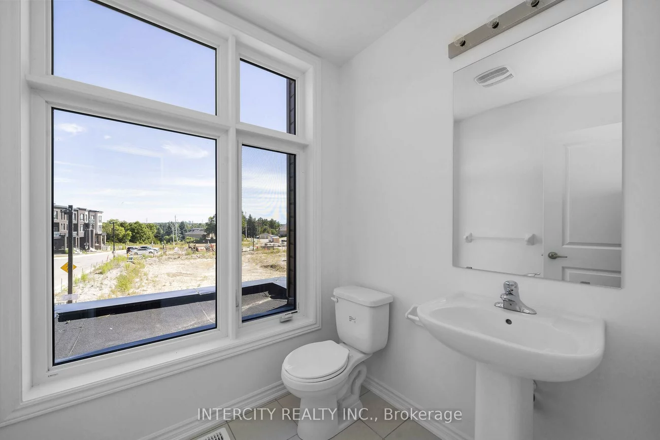 8, Radisson, Elder Mills, Vaughan