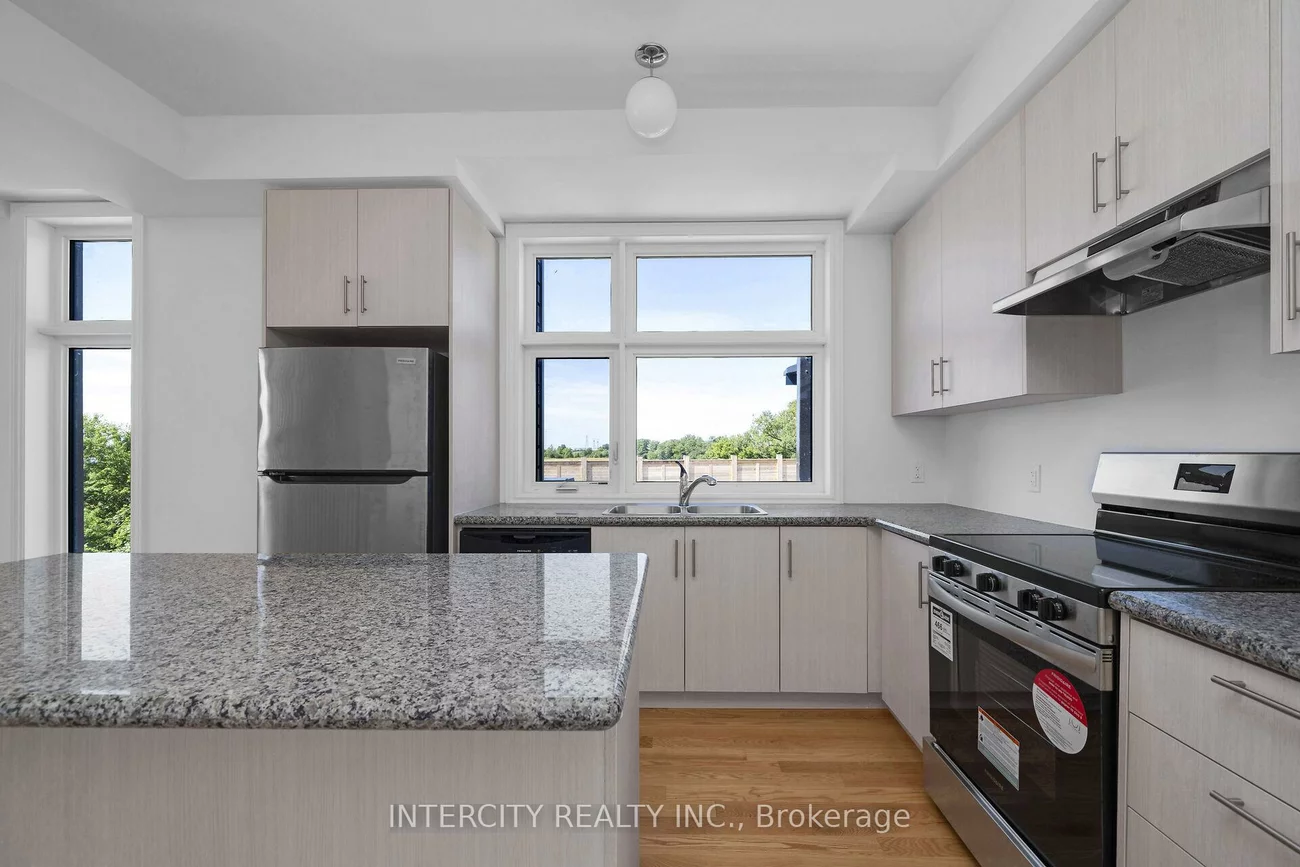 99, Divadale, Elder Mills, Vaughan