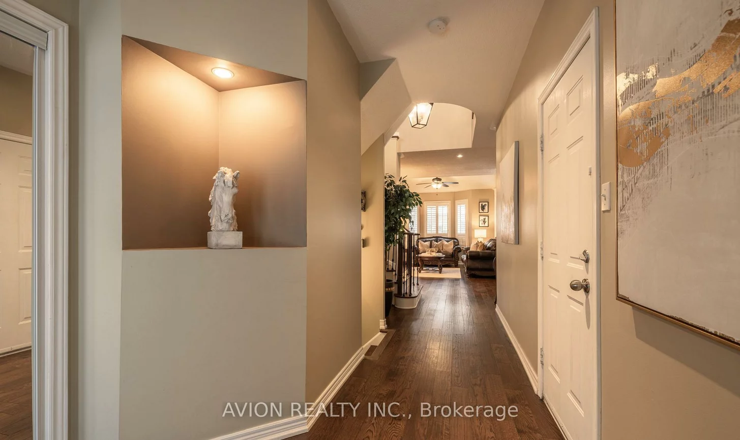 15, Tacc, Vellore Village, Vaughan