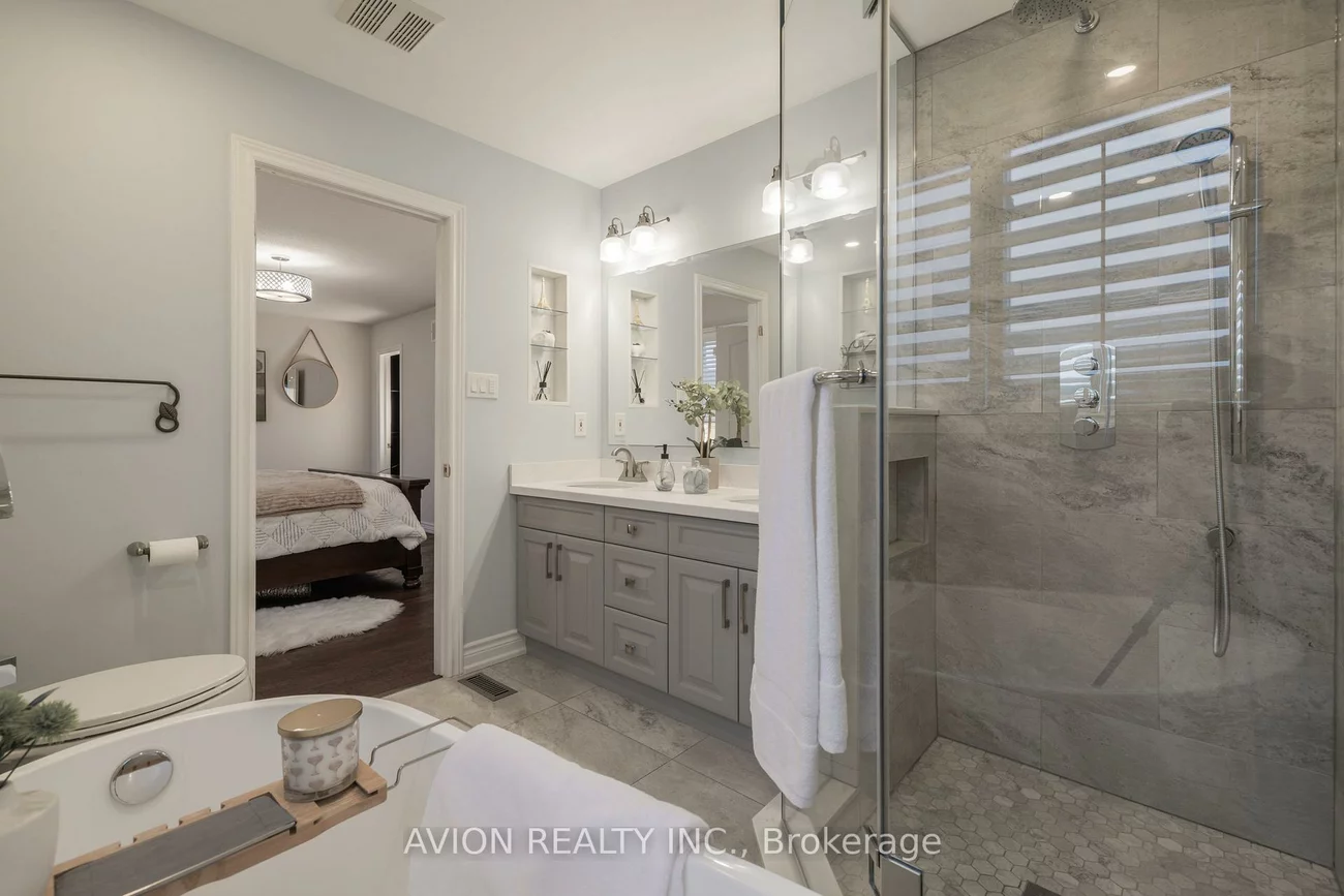 15, Tacc, Vellore Village, Vaughan