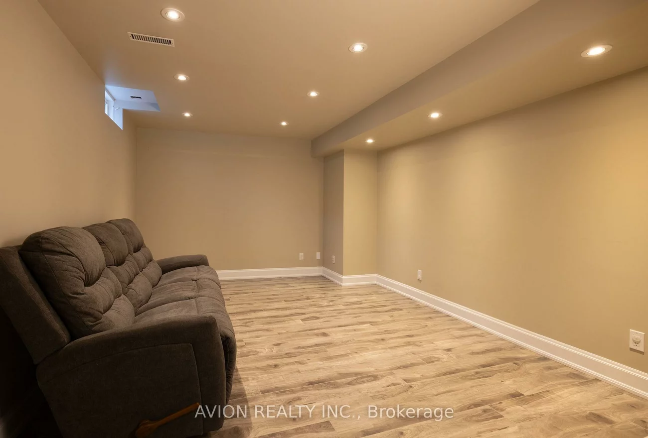 15, Tacc, Vellore Village, Vaughan