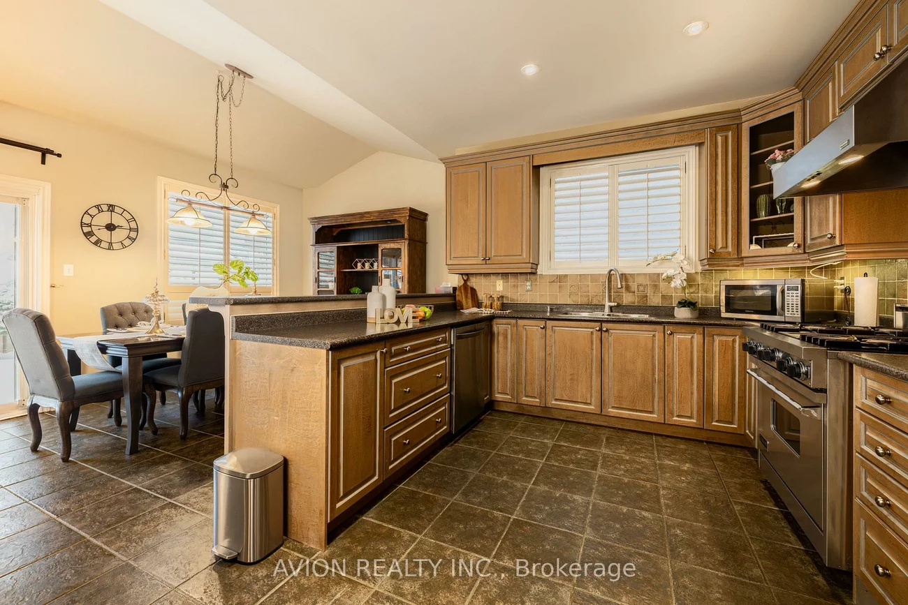 15, Tacc, Vellore Village, Vaughan